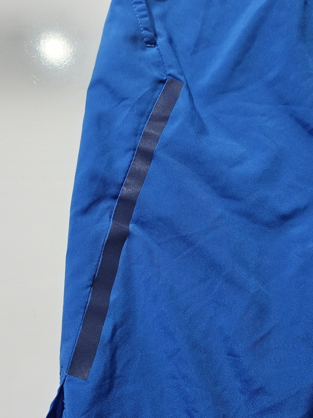 Nike Men’s Bright Blue Athletic Shorts with Silver Swoosh - Picture 8 of 13